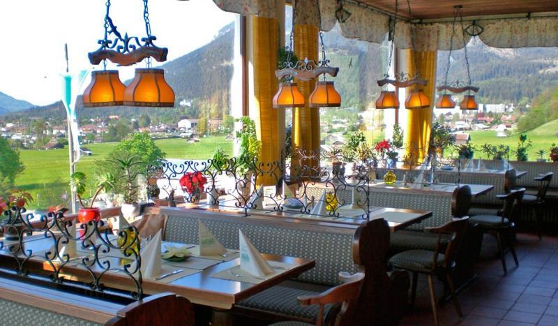 Hotel Restaurant Hausberg جارمش بارتنكيرشن المظهر الخارجي الصورة