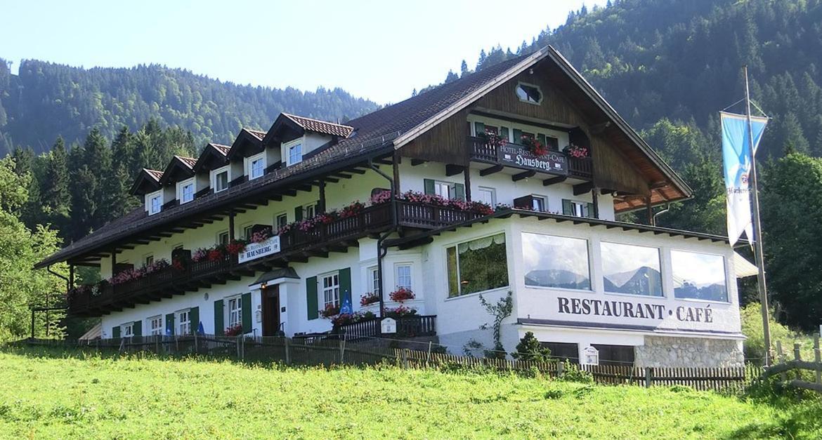 Hotel Restaurant Hausberg جارمش بارتنكيرشن المظهر الخارجي الصورة